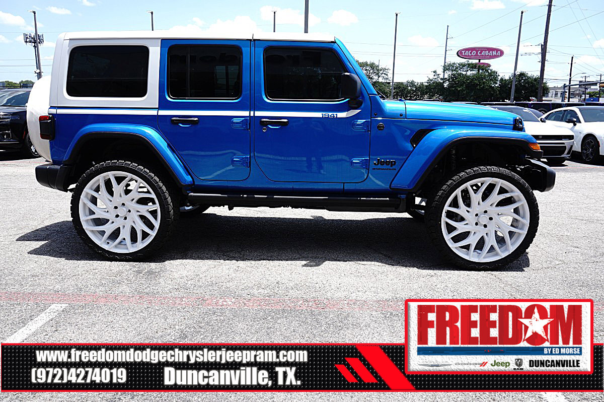 New 2026 Jeep Wrangler Unlimited Sahara w/ Whitecap Package AWD/4WD image 6