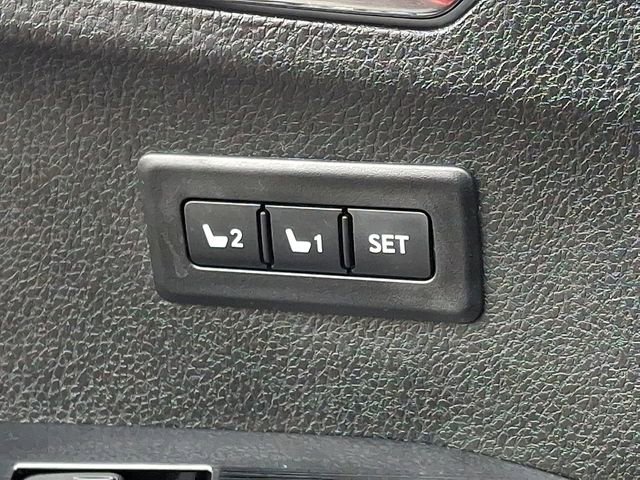 Used 2017 Toyota RAV4 Limited w/ Advanced Technology Package image 28