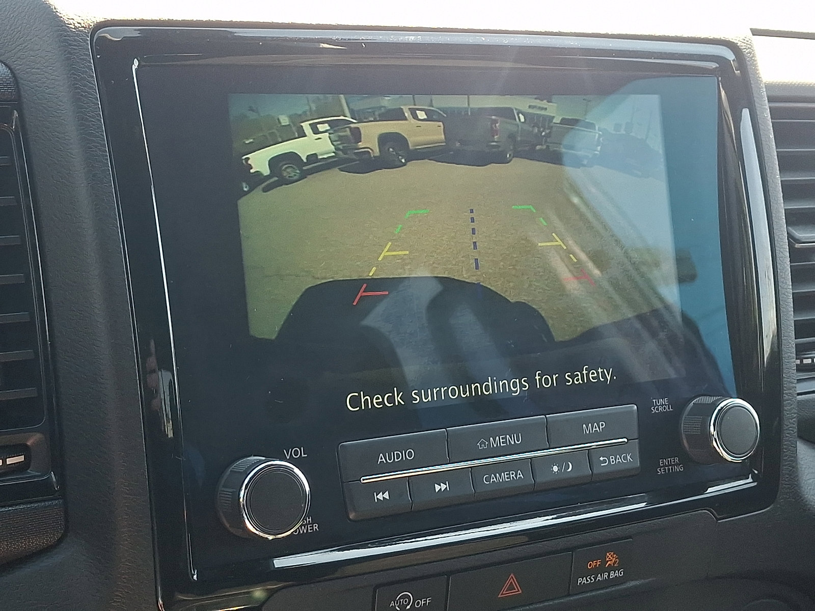 Used 2024 Nissan Frontier PRO-4X w/ Technology Package AWD/4WD image 18