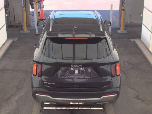 Used 2025 Kia Sorento S w/ Panoramic Sunroof Package image 4