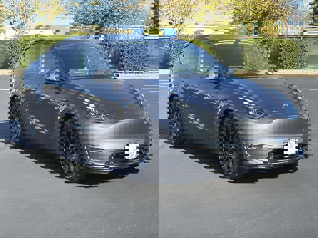 Used 2023 Tesla Model Y Performance image 8