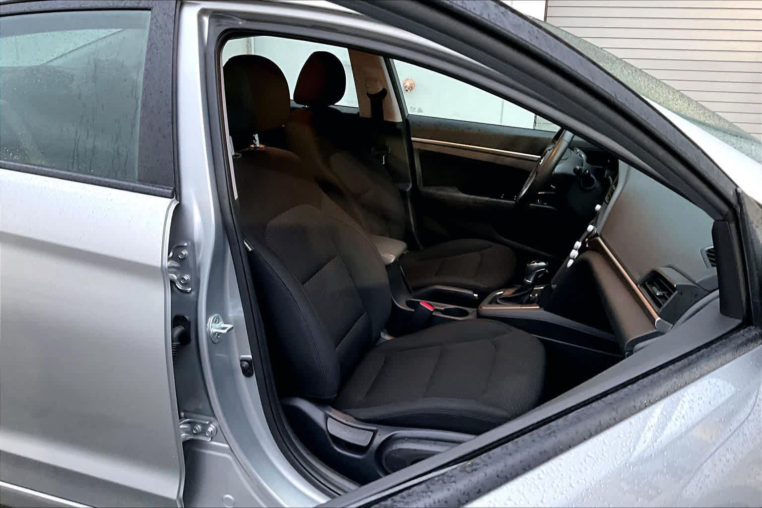 Used 2020 Hyundai Elantra Value Edition w/ Cargo Package (C1) FWD image 29