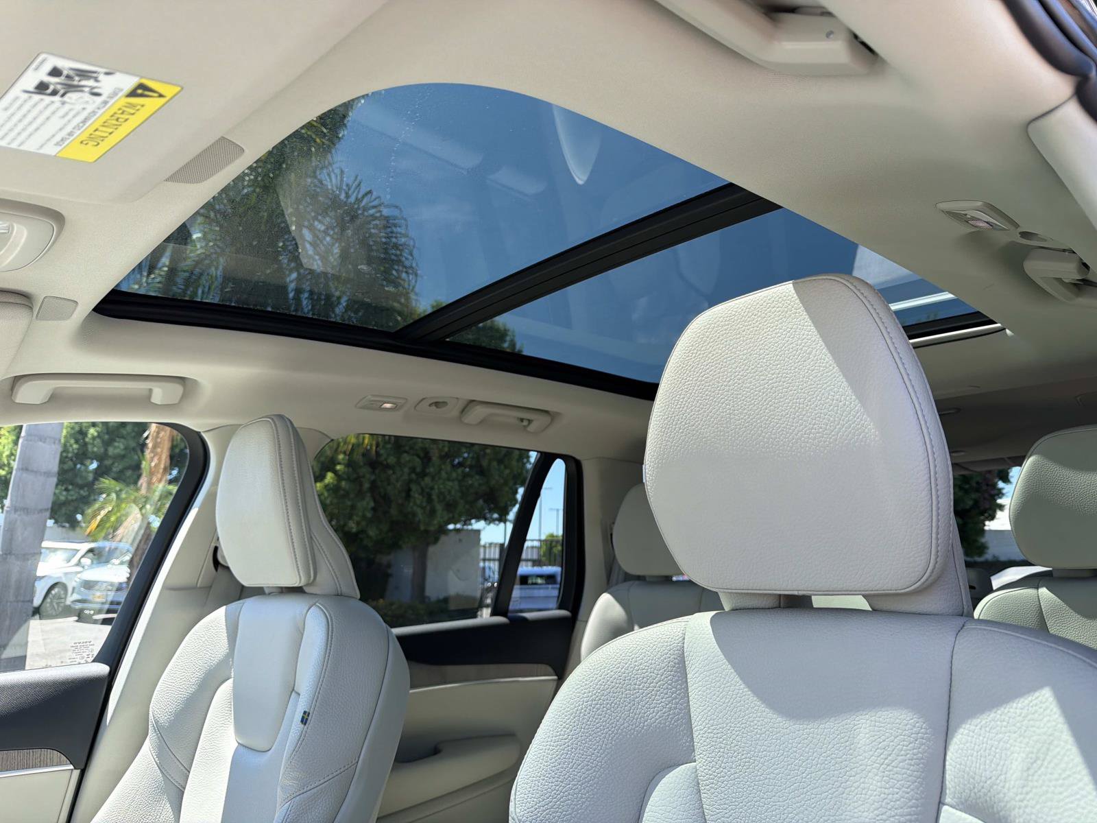 Certified 2023 Volvo XC90 B6 Plus w/ Protection Package Premier AWD/4WD image 35