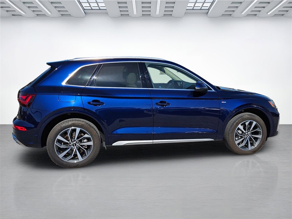 Used 2025 Audi Q5 2.0T Premium Plus w/ Premium Plus Package image 4