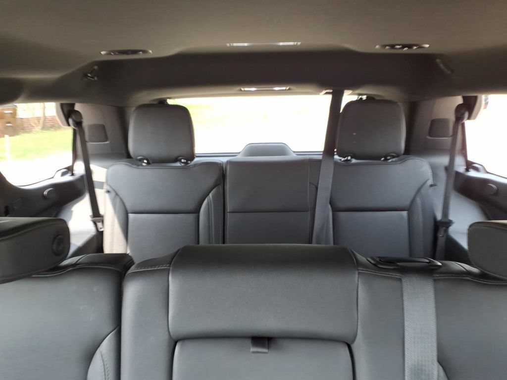 Used 2024 Chevrolet Tahoe LT RWD image 23