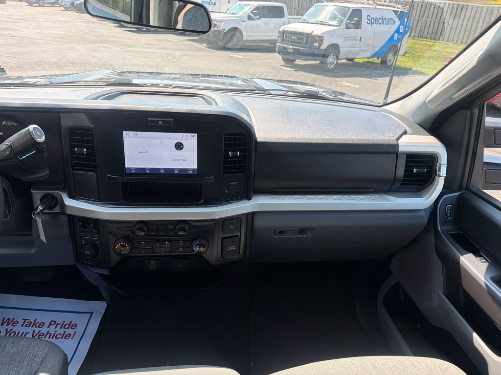 Certified 2025 Ford F250 XLT AWD/4WD image 23