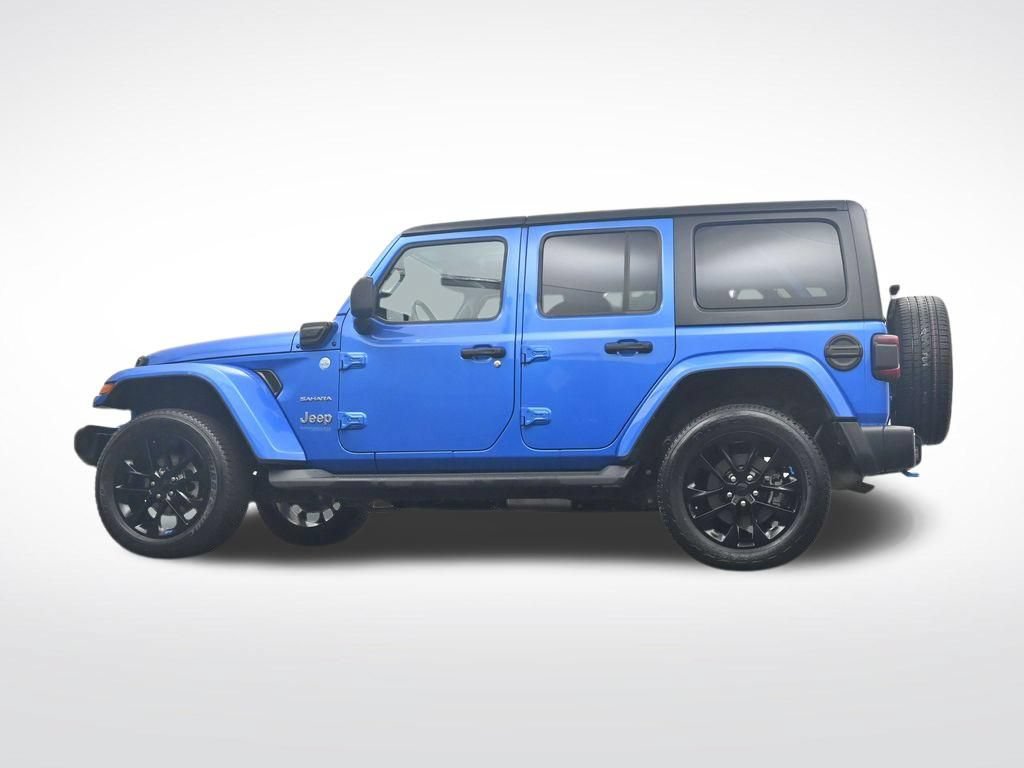 Used 2022 Jeep Wrangler Unlimited Sahara AWD/4WD image 36