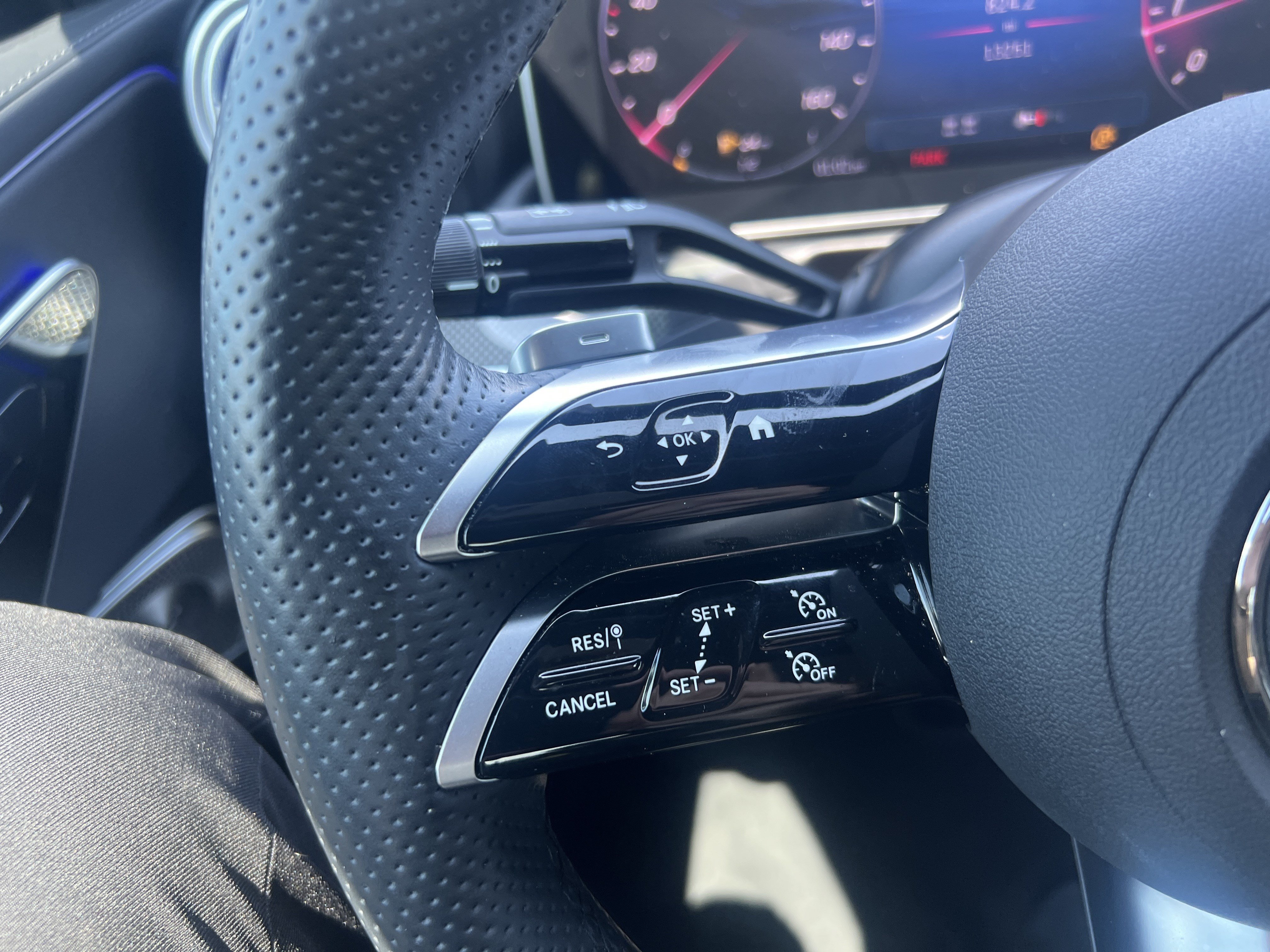 Certified 2025 Mercedes-Benz CLE 450 4MATIC Coupe image 19