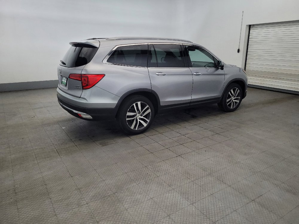 Used 2018 Honda Pilot Touring image 10