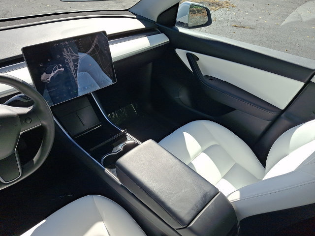 Used 2021 Tesla Model Y Long Range AWD/4WD image 17