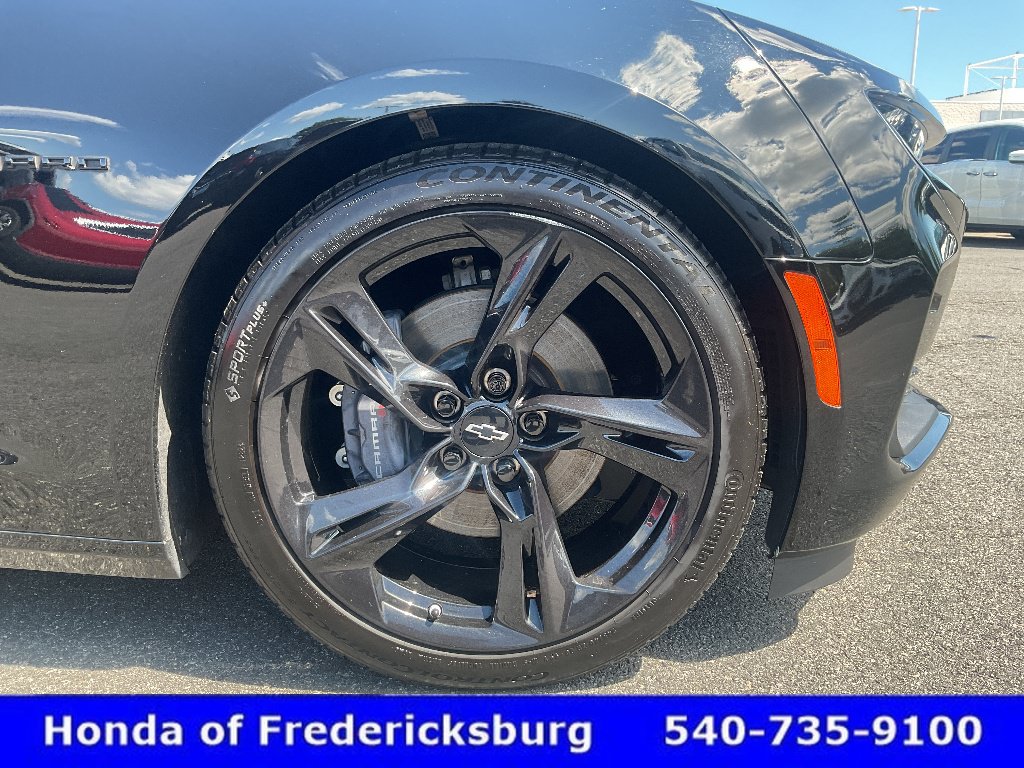Used 2022 Chevrolet Camaro SS RWD image 9