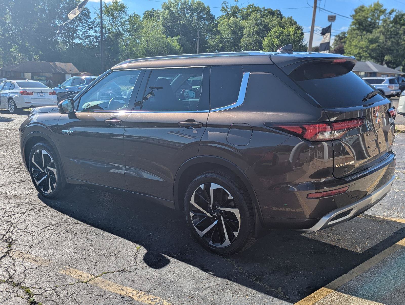 Used 2023 Mitsubishi Outlander SEL AWD/4WD image 8