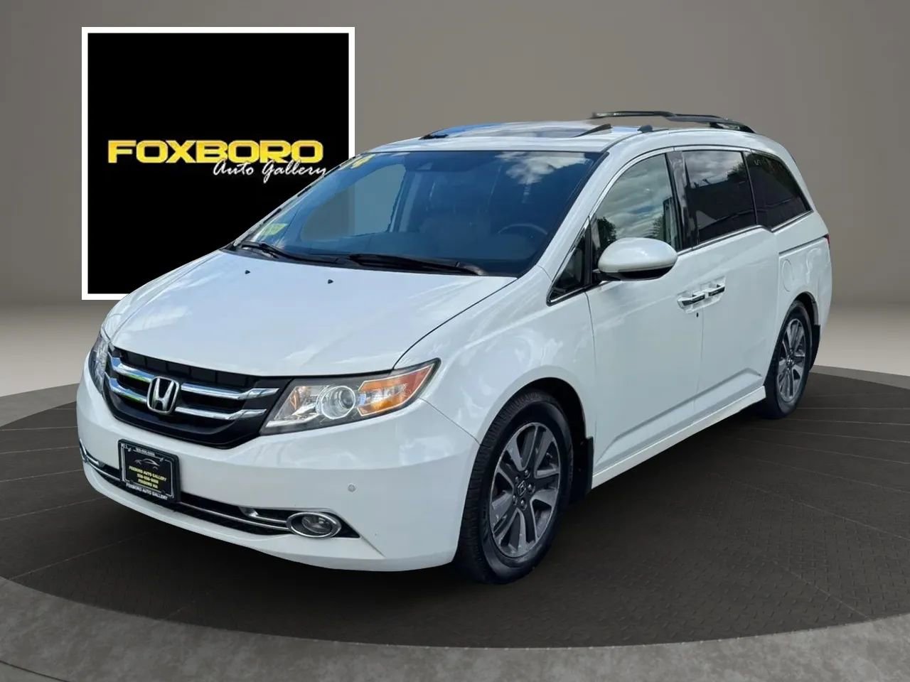 Used 2014 Honda Odyssey Touring Elite image 1