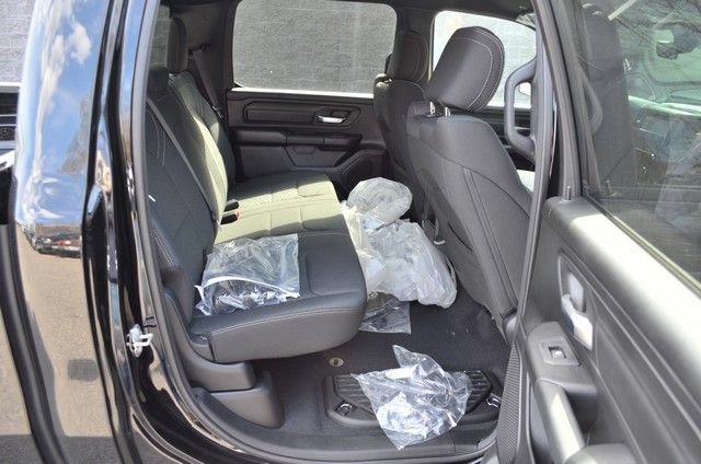 New 2026 RAM 1500 Express AWD/4WD image 31