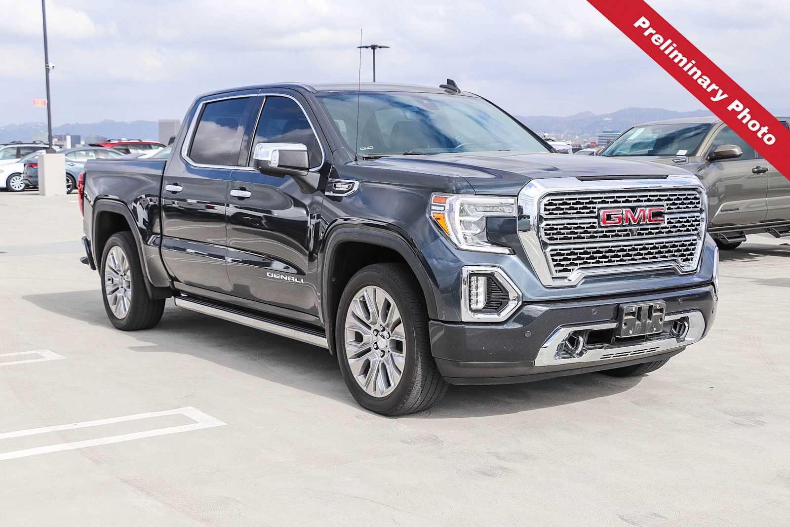 Used 2021 GMC Sierra 1500 Denali w/ Denali Ultimate Package AWD/4WD image 3