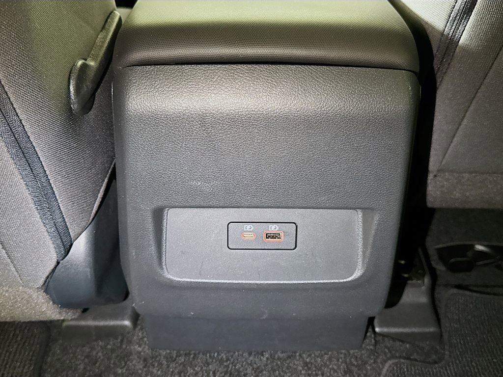 Used 2024 Nissan Frontier SV image 21