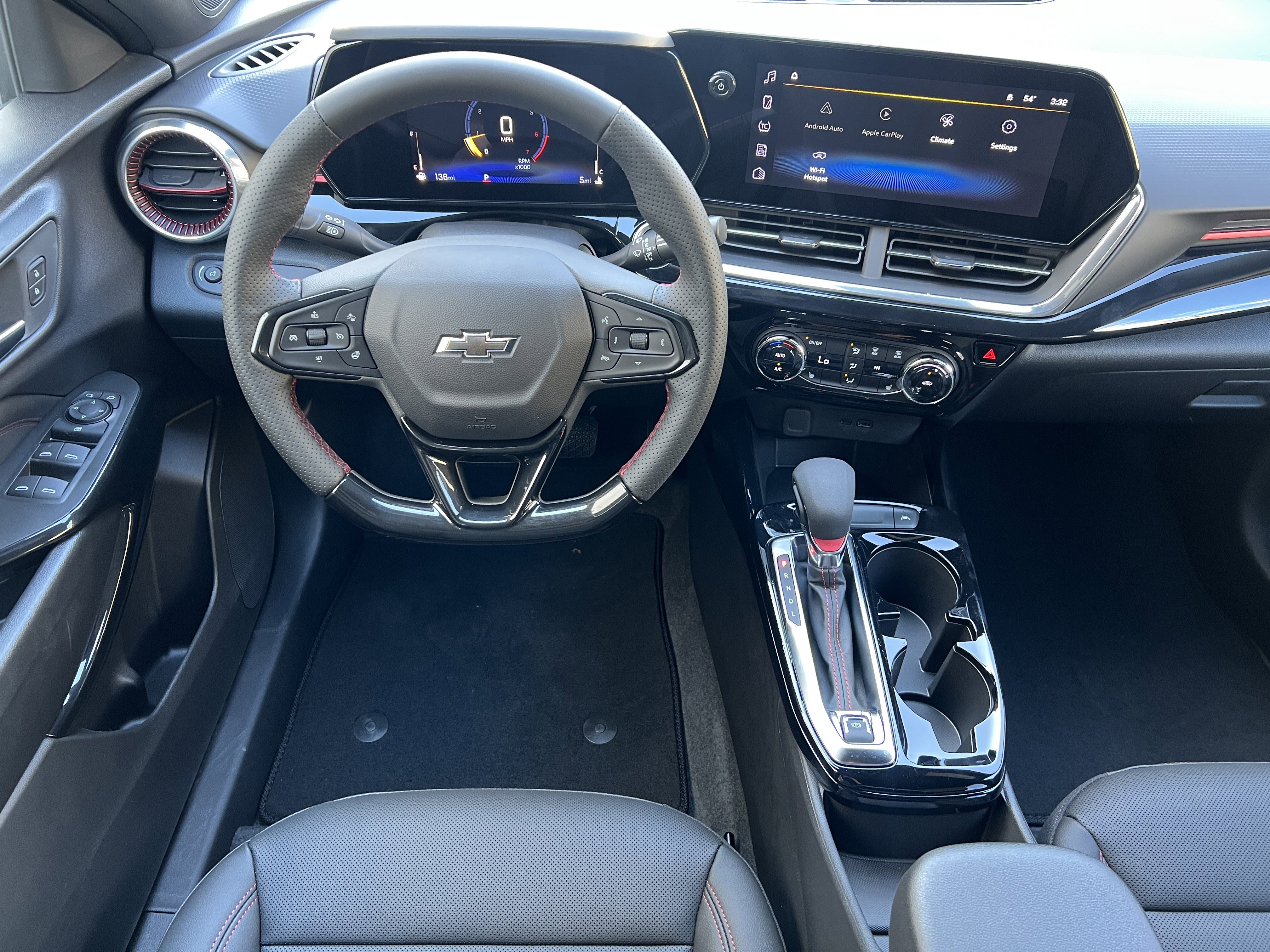 New 2026 Chevrolet Trax RS w/ Driver Confidence Package FWD image 32
