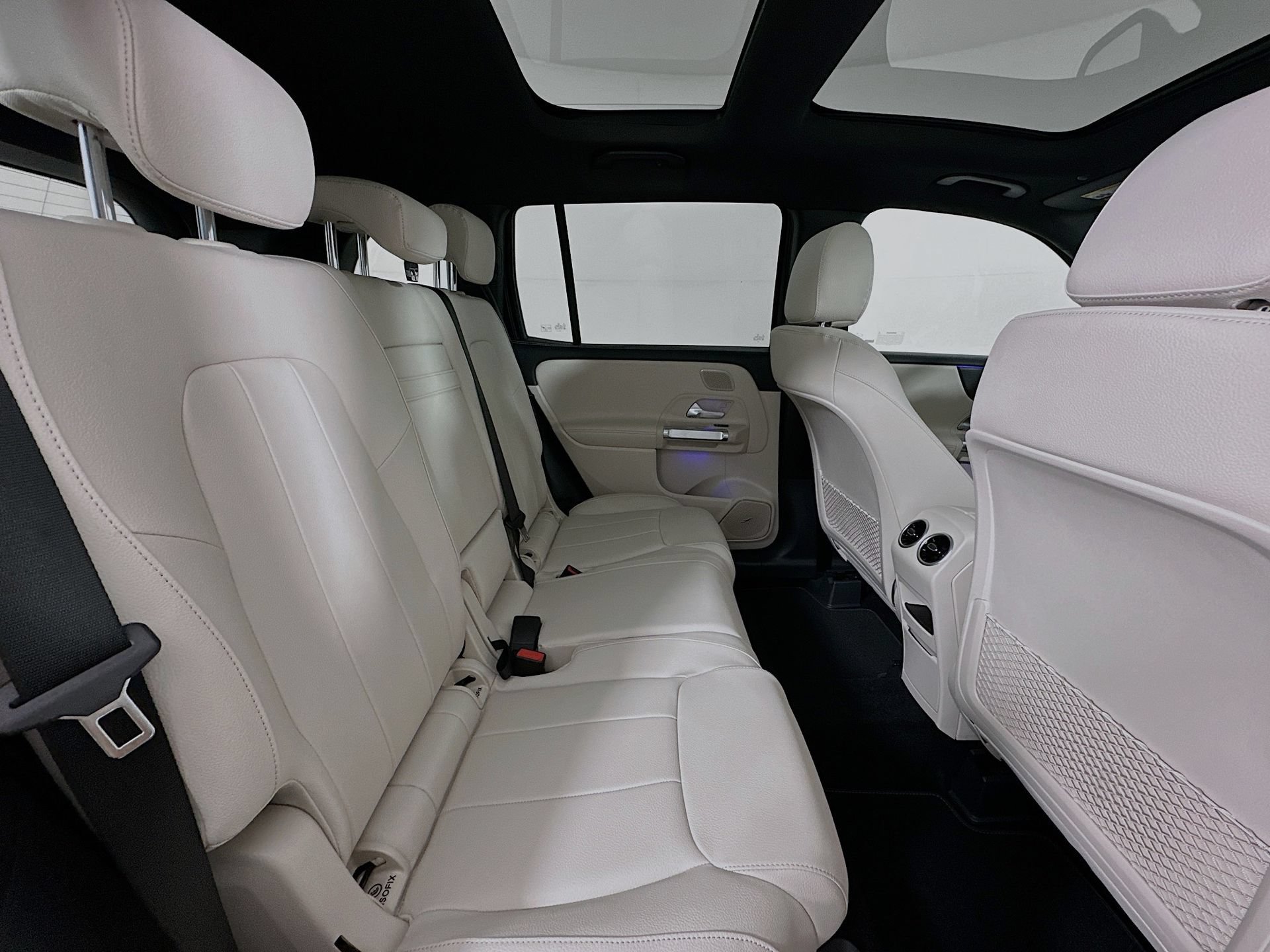 New 2026 Mercedes-Benz GLB 250 image 30