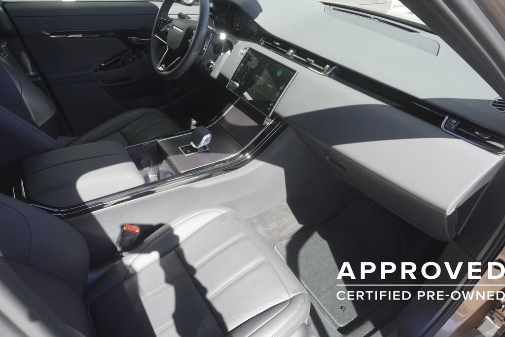 Used 2026 Land Rover Range Rover Evoque Dynamic SE image 22