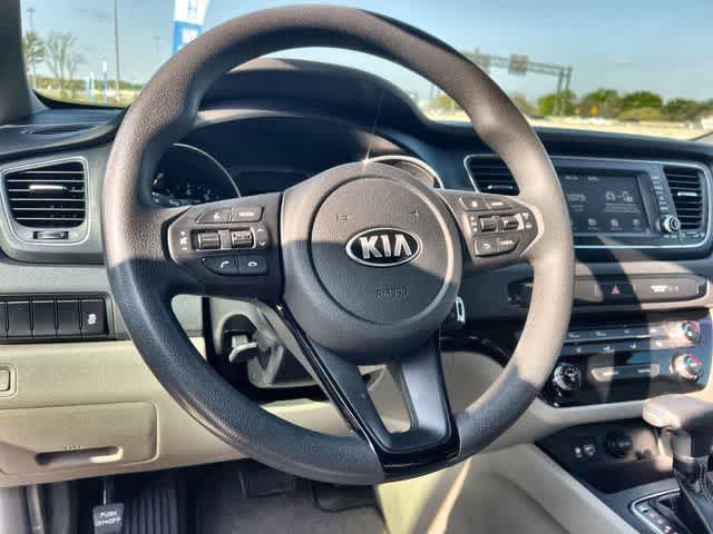 Used 2020 Kia Sedona LX image 17