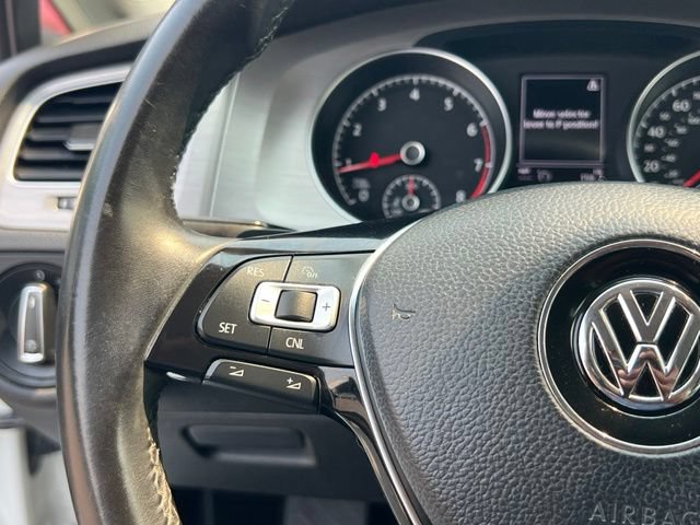 Used 2017 Volkswagen Golf S FWD image 22