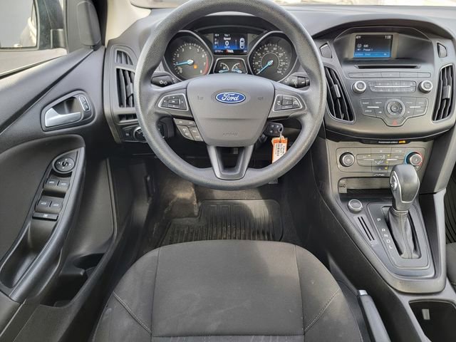 Certified 2017 Ford Focus SE image 30