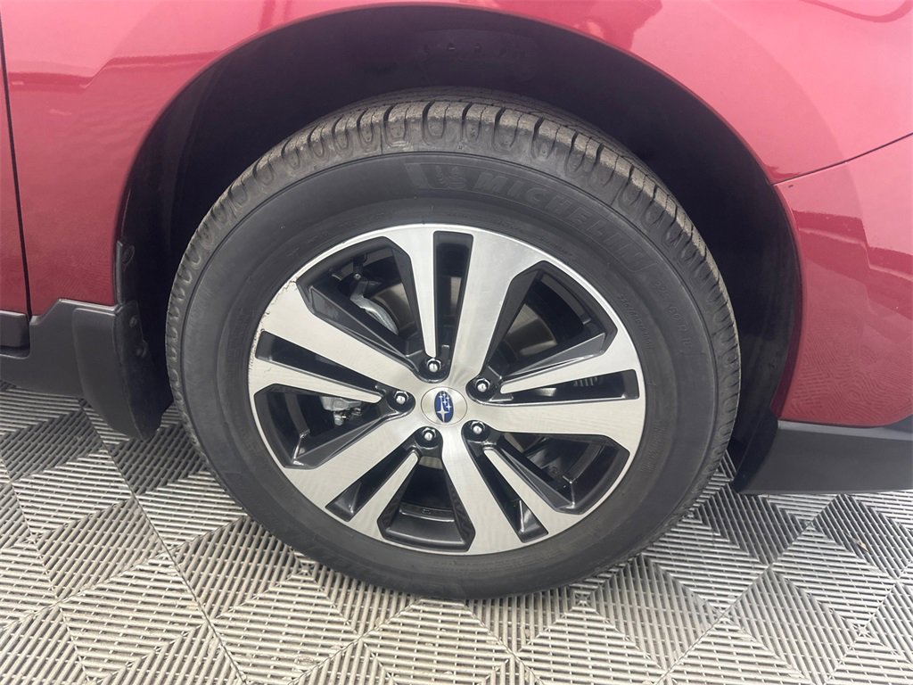 Used 2018 Subaru Outback 2.5i Limited image 14