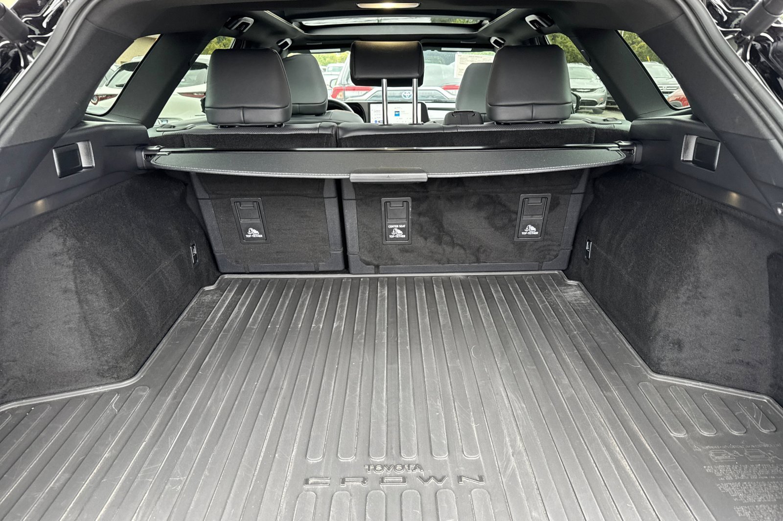 Used 2025 Toyota Crown Signia Limited image 15