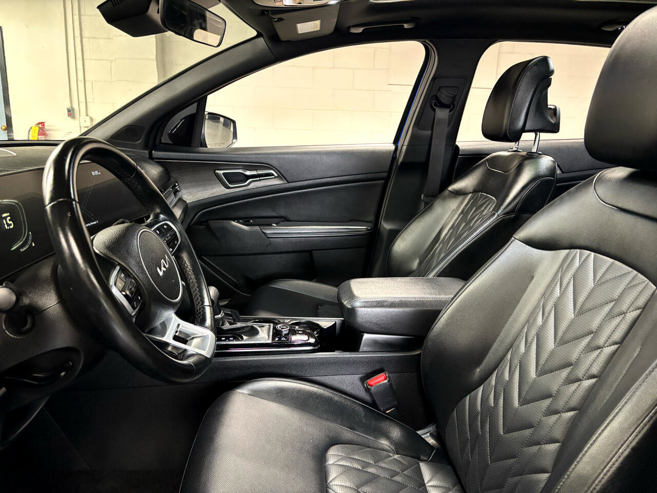 Used 2023 Kia Sportage X-Line w/ X-Line Premium Package image 9