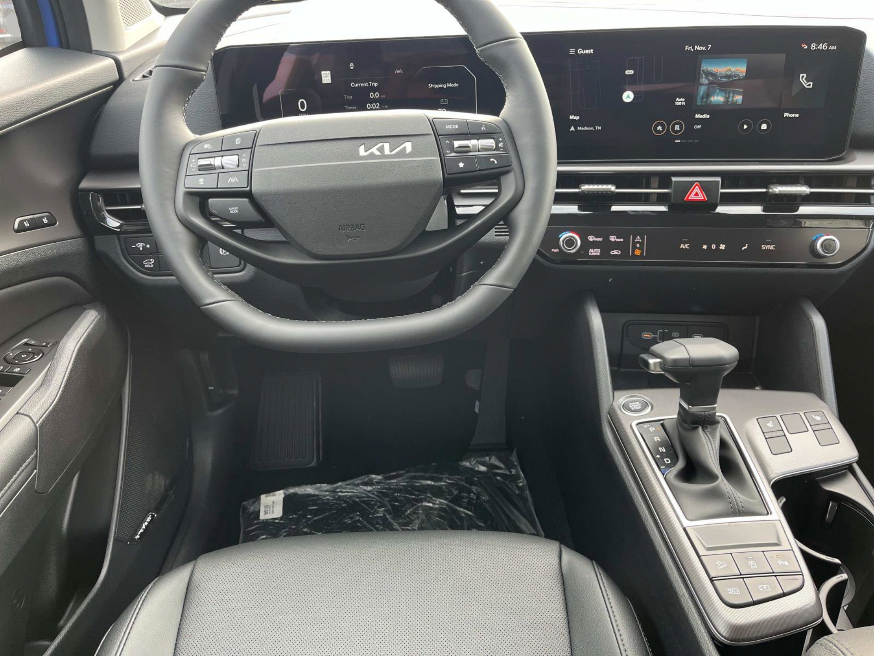 New 2026 Kia Sportage SX FWD image 12