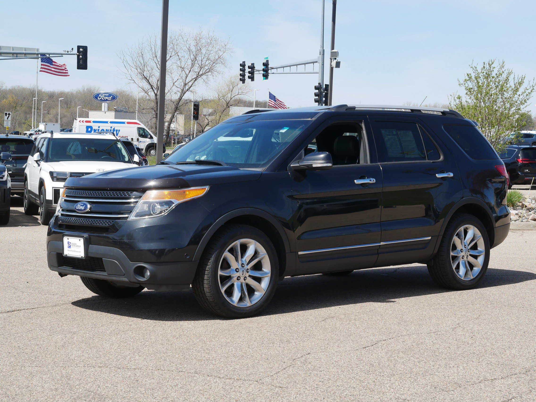 Used 2014 Ford Explorer Limited w/ Equipment Group 302A AWD/4WD image 2
