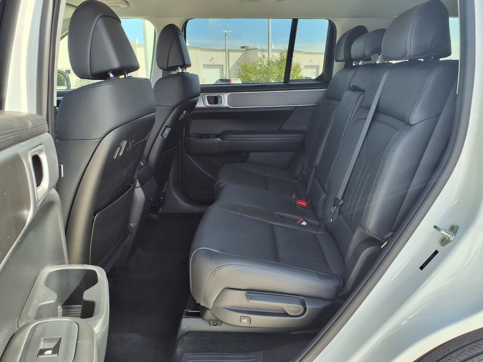 Used 2026 Hyundai Santa Fe SEL FWD image 24