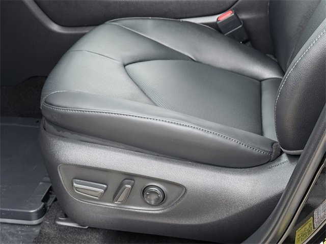 Certified 2025 Toyota Highlander Limited image 27