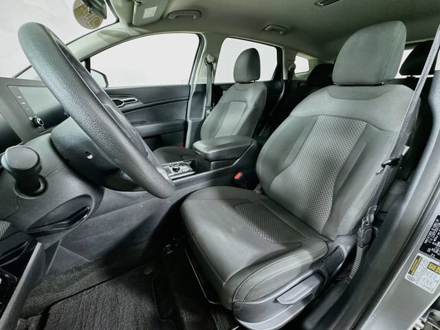 Used 2024 Kia Sportage LX FWD image 11