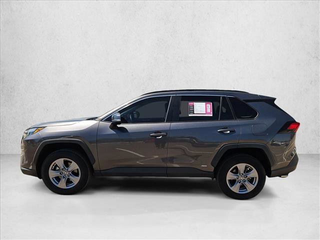 Used 2022 Toyota RAV4 XLE AWD/4WD image 9