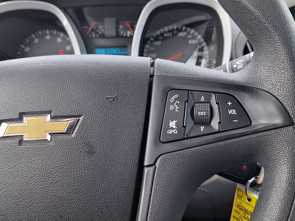 Used 2017 Chevrolet Equinox LS image 17