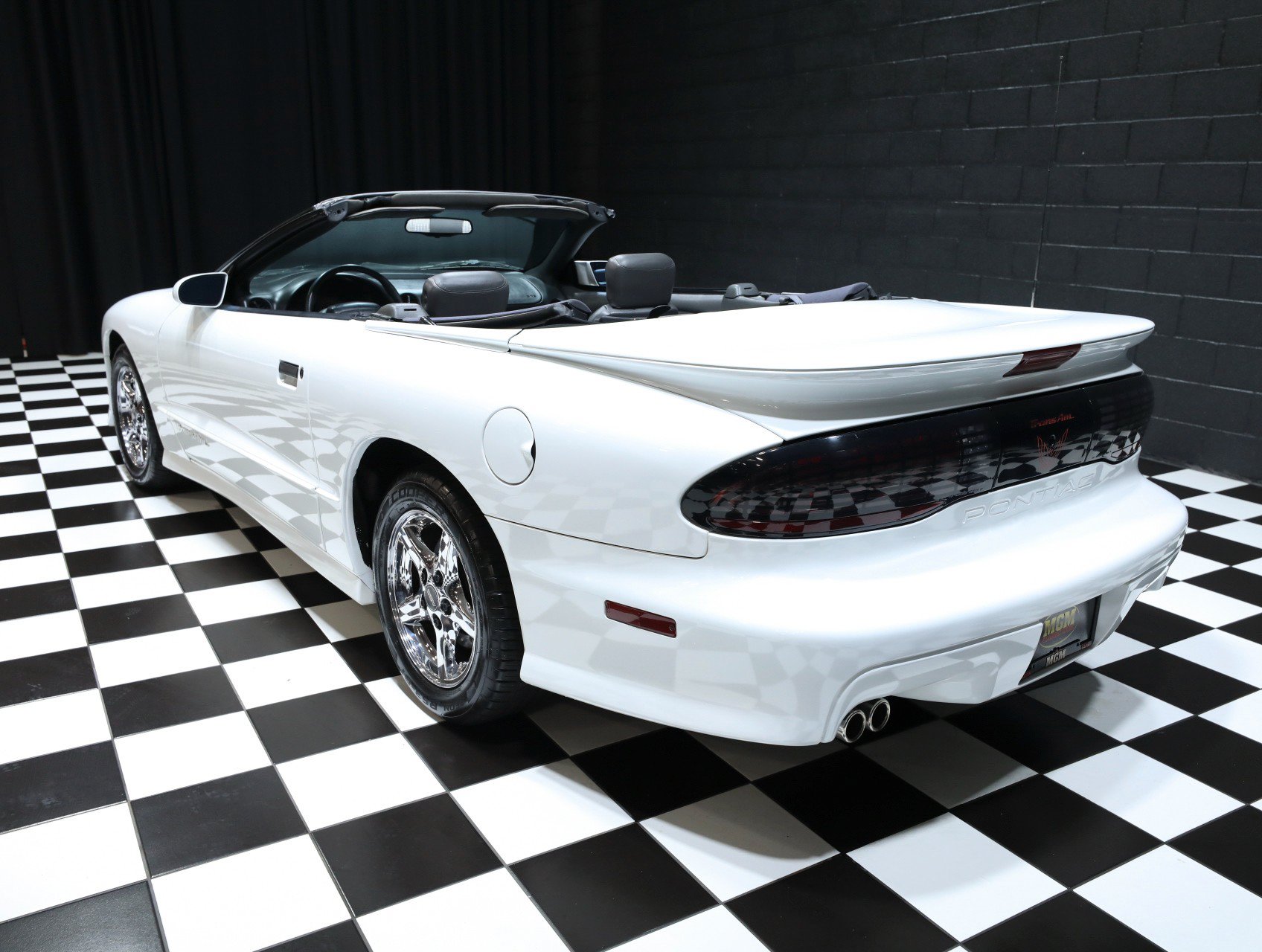 Used 1997 Pontiac Firebird Trans Am RWD image 35