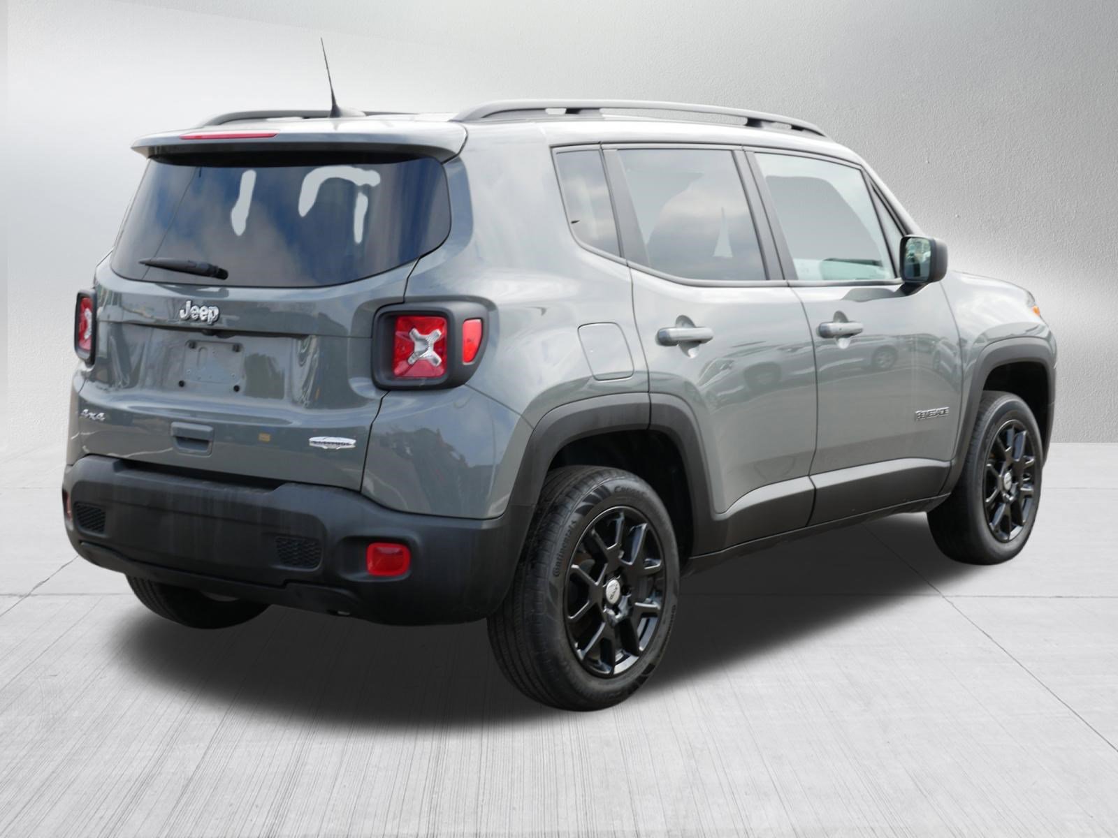 Used 2022 Jeep Renegade Latitude w/ Convenience Group AWD/4WD image 7