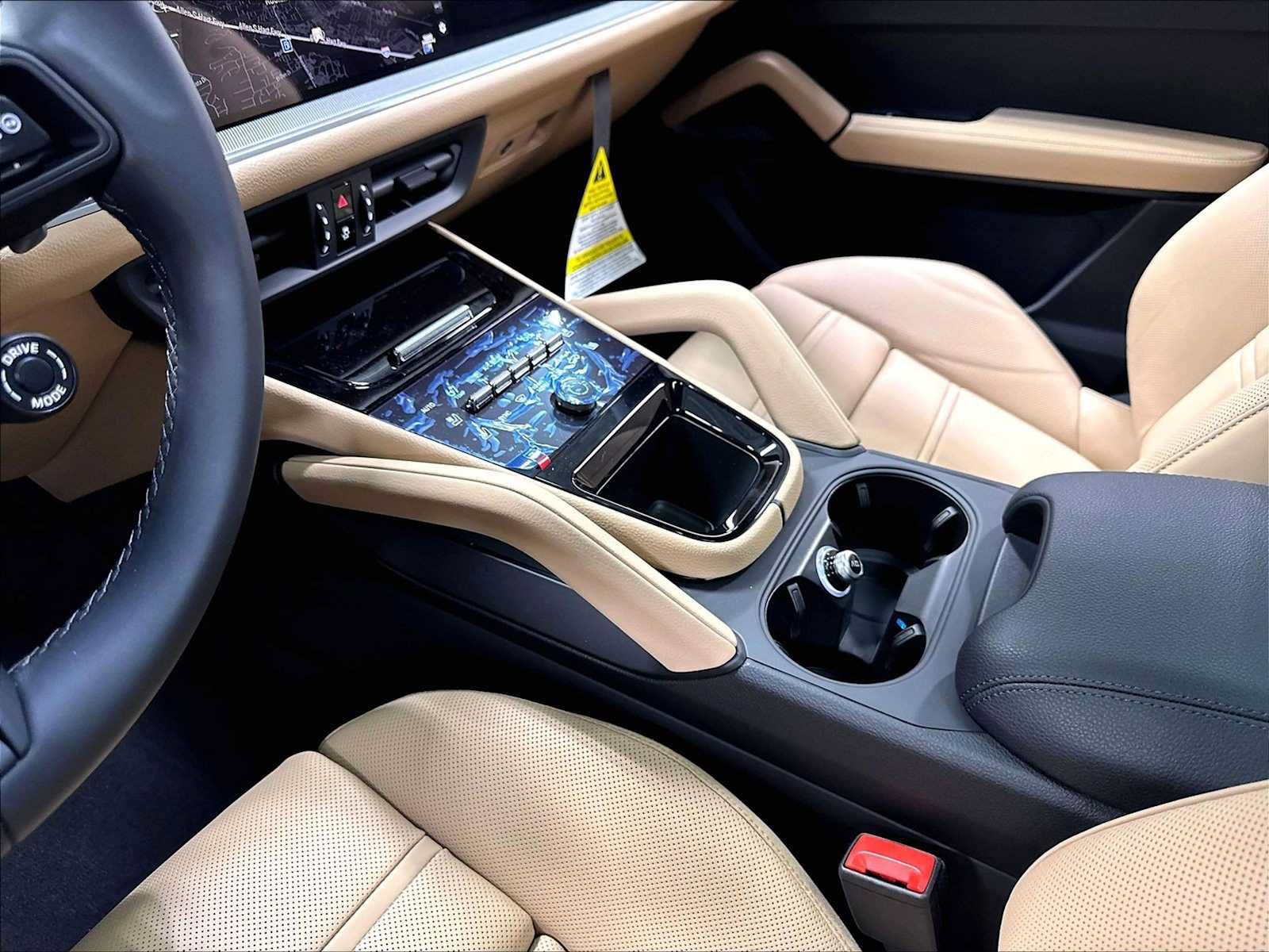 New 2026 Porsche Cayenne S AWD/4WD image 17