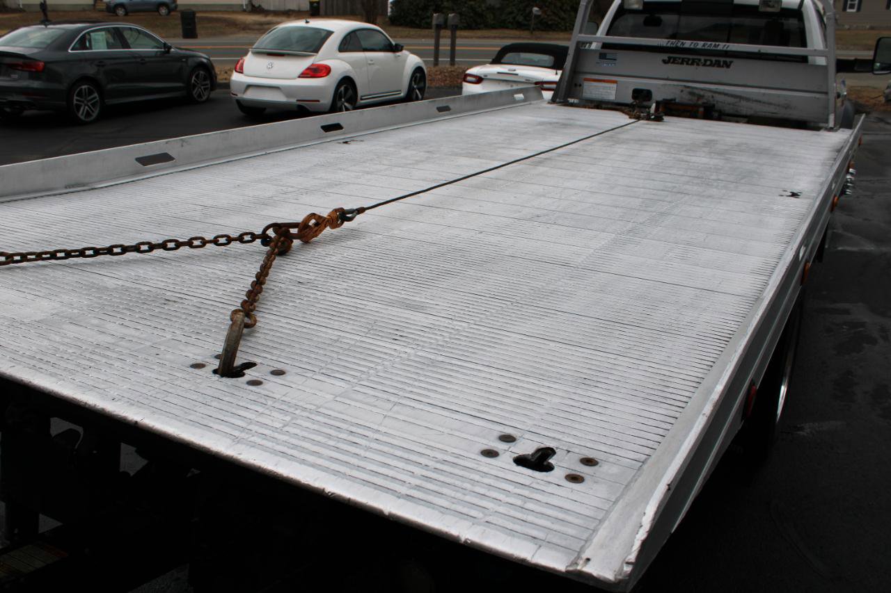 Used 2012 RAM 5500 SLT RWD image 8