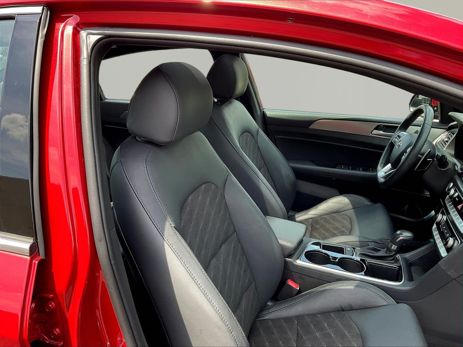 Used 2018 Hyundai Sonata Sport FWD image 29