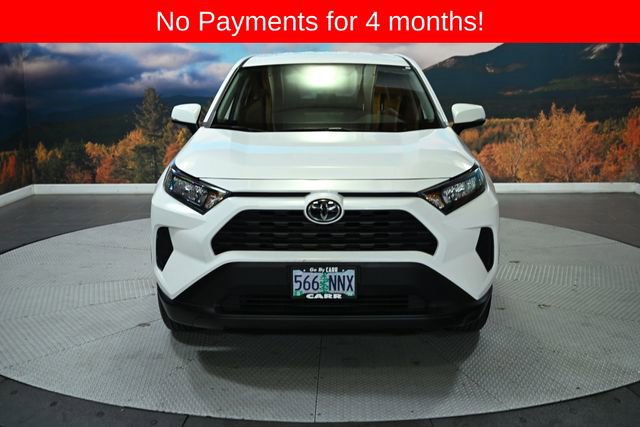 Used 2022 Toyota RAV4 LE image 3