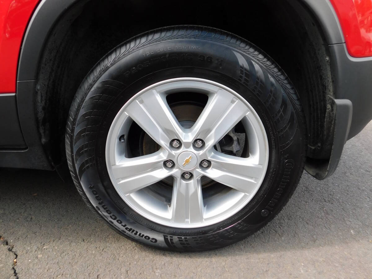 Used 2015 Chevrolet Trax LT w/ LPO, Protection Package AWD/4WD image 22