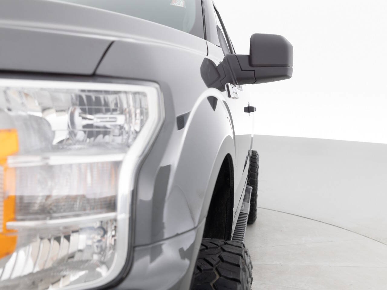 Used 2019 Ford F150 XL w/ Equipment Group 101A Mid AWD/4WD image 12