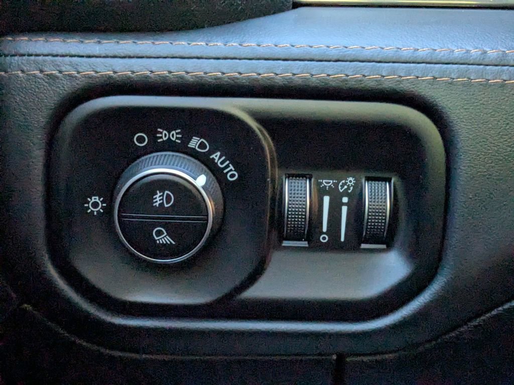 Used 2021 RAM 1500 Limited image 22