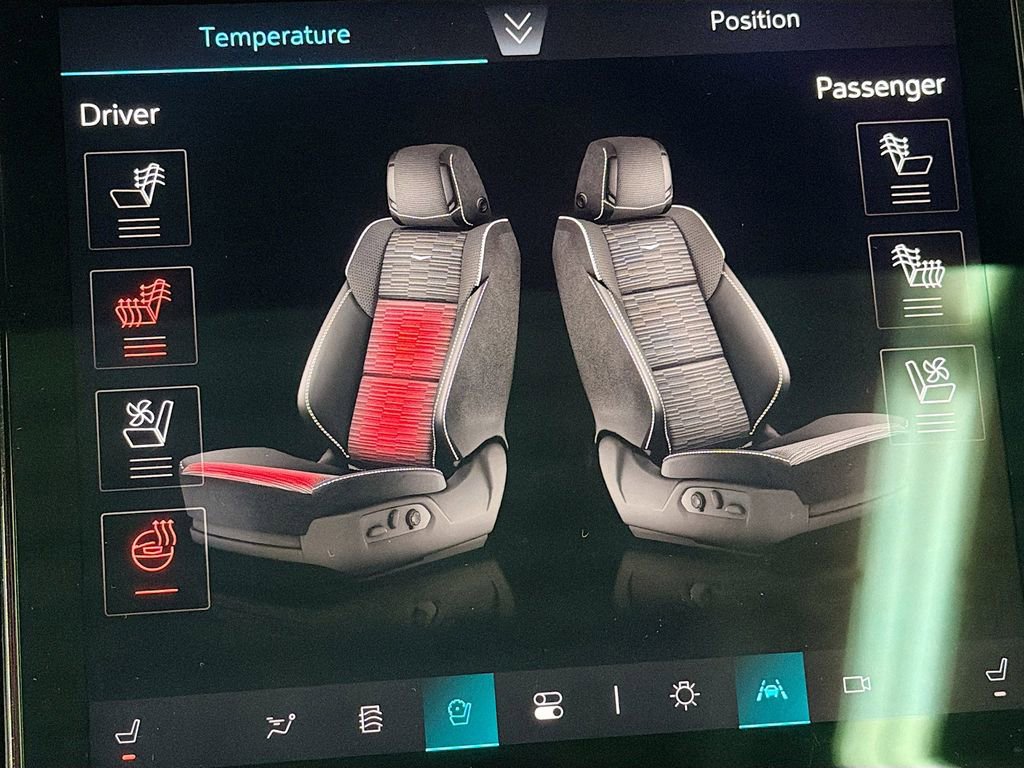 Used 2025 Cadillac Escalade Sport w/ LPO, ONYX Package image 20