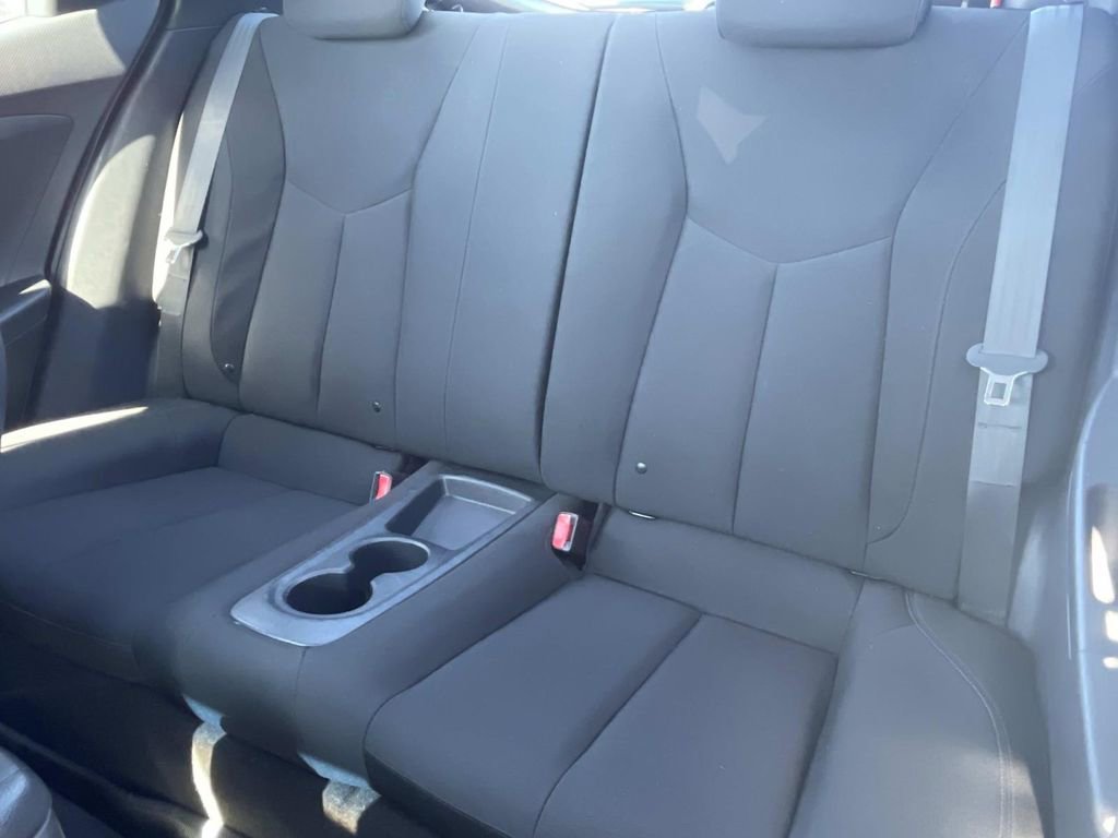 Used 2014 Hyundai Veloster image 13