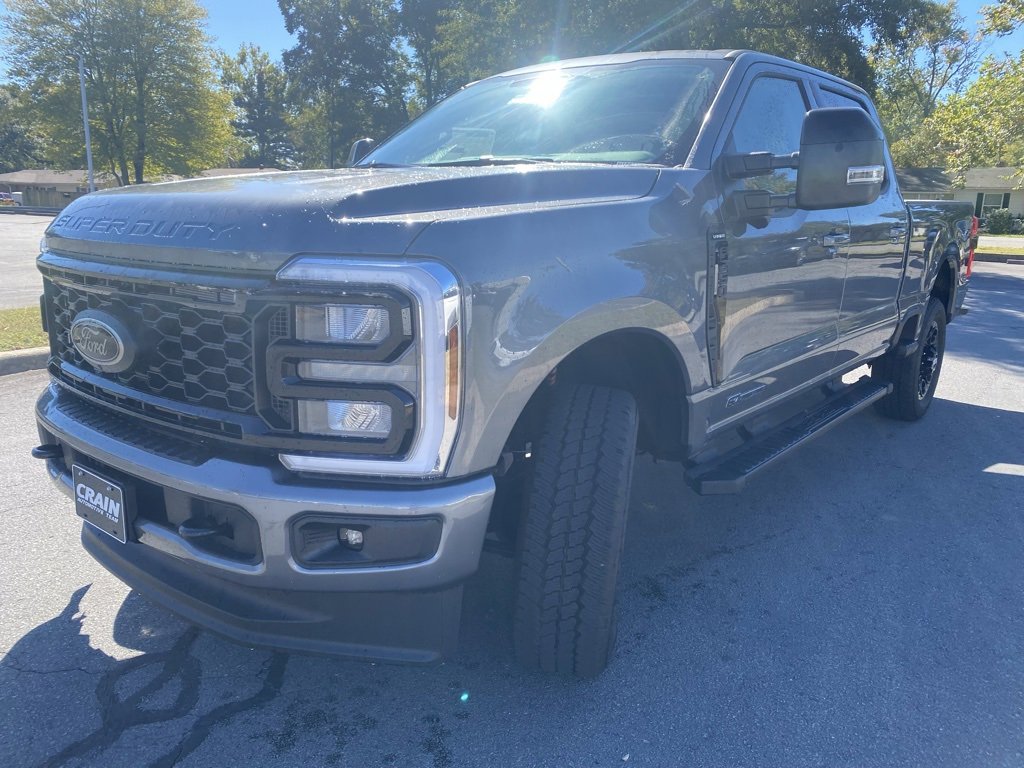 New 2026 Ford F250 Lariat w/ Black Appearance Package image 3