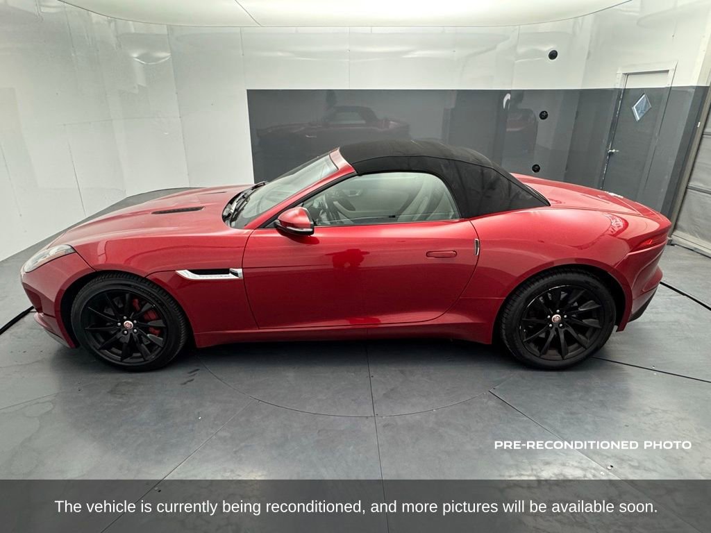 Used 2015 Jaguar F-TYPE Convertible RWD image 2