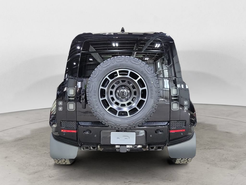 New 2026 Land Rover Defender 110 OCTA AWD/4WD image 4